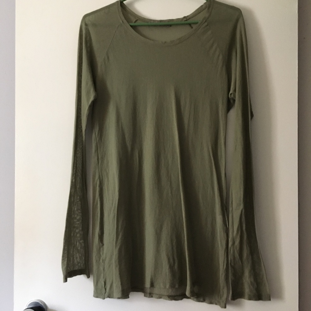 MES SOEURS ET MOI Green Mesh See-Thru Crew Tee 3 S/M